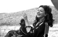 Maria Callas, surprinsă de un paparazzo