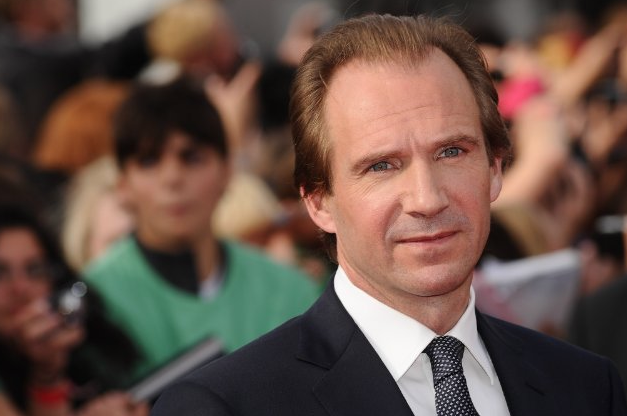 Ralph Fiennes: Dacă e vândut ca o seară de relaxare în oraș, atunci, teatrul e mort