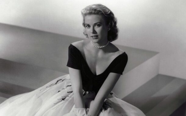 Grace Kelly, țigările „Old Gold” și 4000 de trandafiri