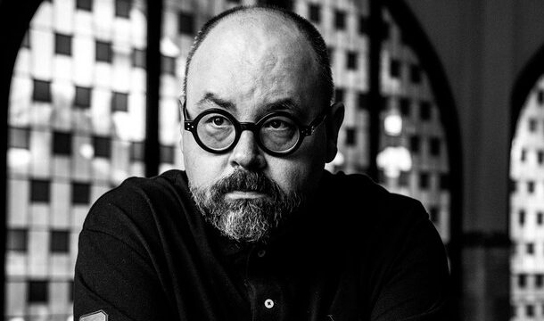 Timpul poveștilor e oricând. De ce să-l citești pe Carlos Ruiz Zafón