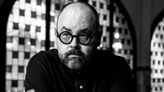 Timpul poveștilor e oricând. De ce să-l citești pe Carlos Ruiz Zafón