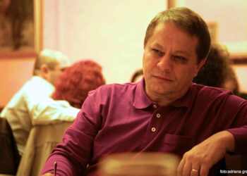 Povești din al nouălea cer. Valentin Nicolau, un dramaturg atipic